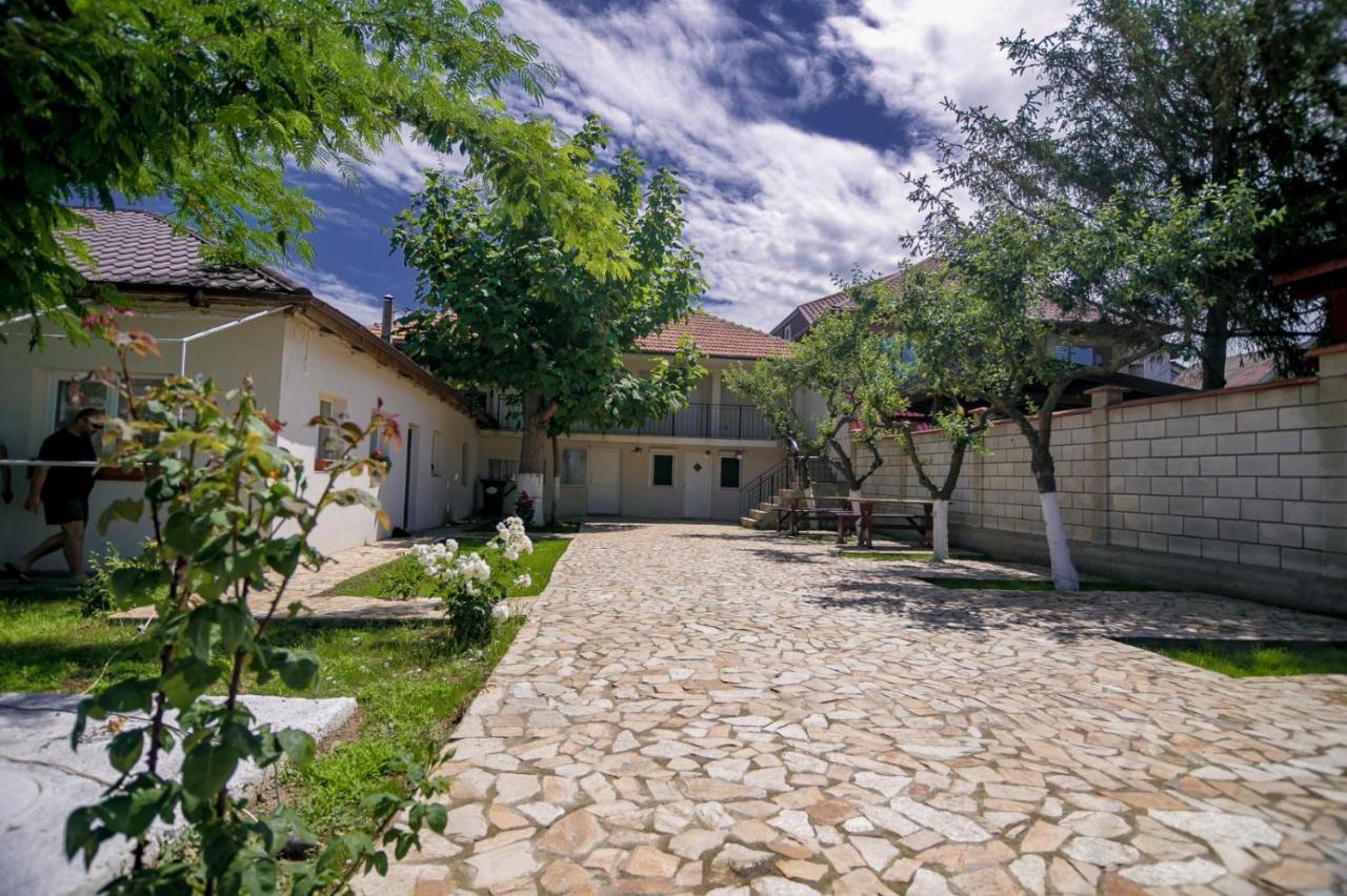 Hotel Casa Iordachescu Două Mai Exteriér fotografie