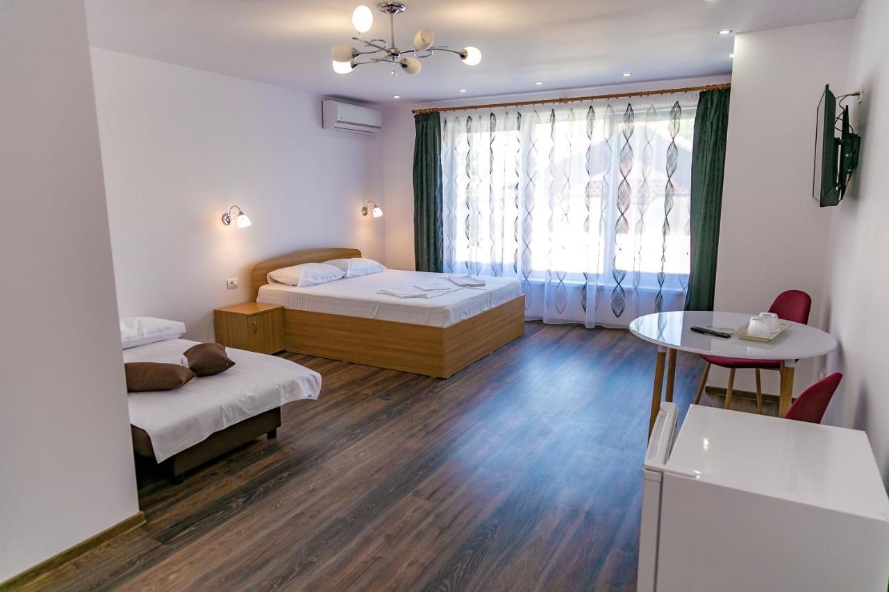 Hotel Casa Iordachescu Două Mai Exteriér fotografie
